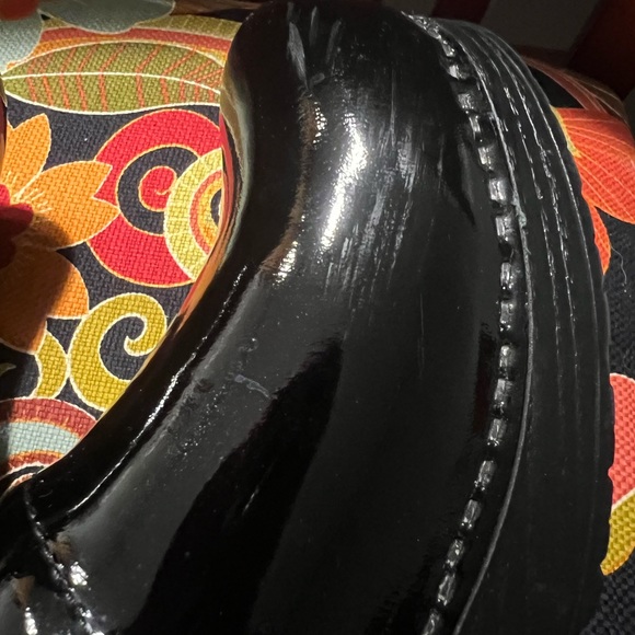 Dansko black patent leather closed-back clogs. Very good condition. Size 41 W - Picture 10 of 12